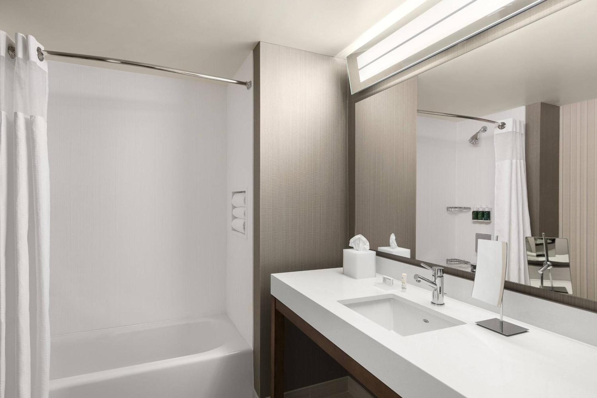 Courtyard By Marriott Seattle Northgate Hotel Kültér fotó